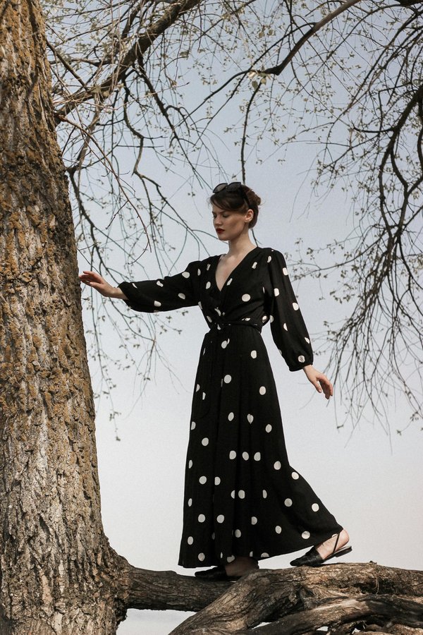 Trouvez la robe longue pour femme qui sublimera votre style